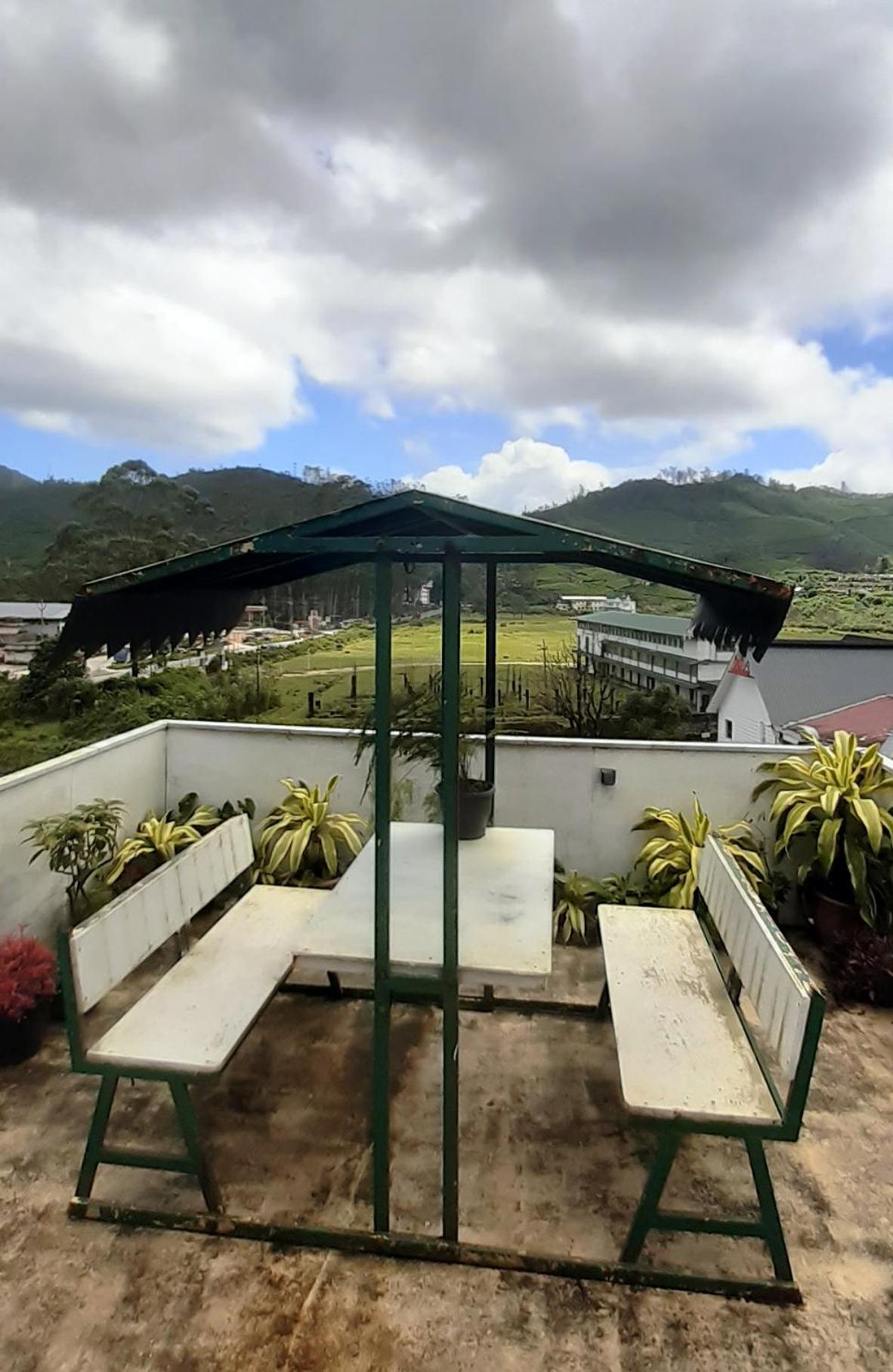 Greenview Holiday Inn Munnar Ngoại thất bức ảnh